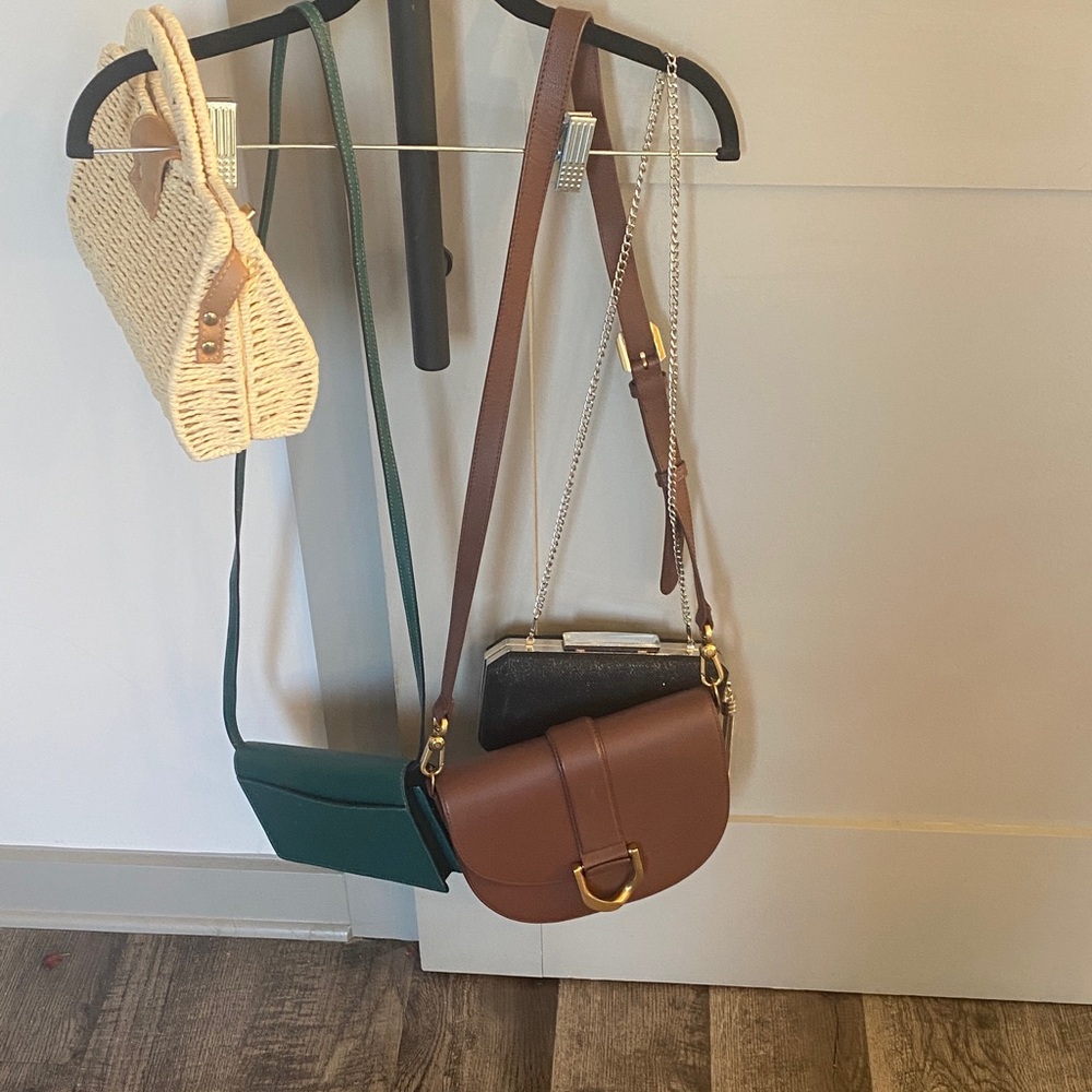 Chic Brown Leather Crossbody Bag